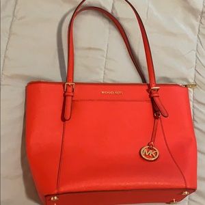 Red Tote Michael Kora like new